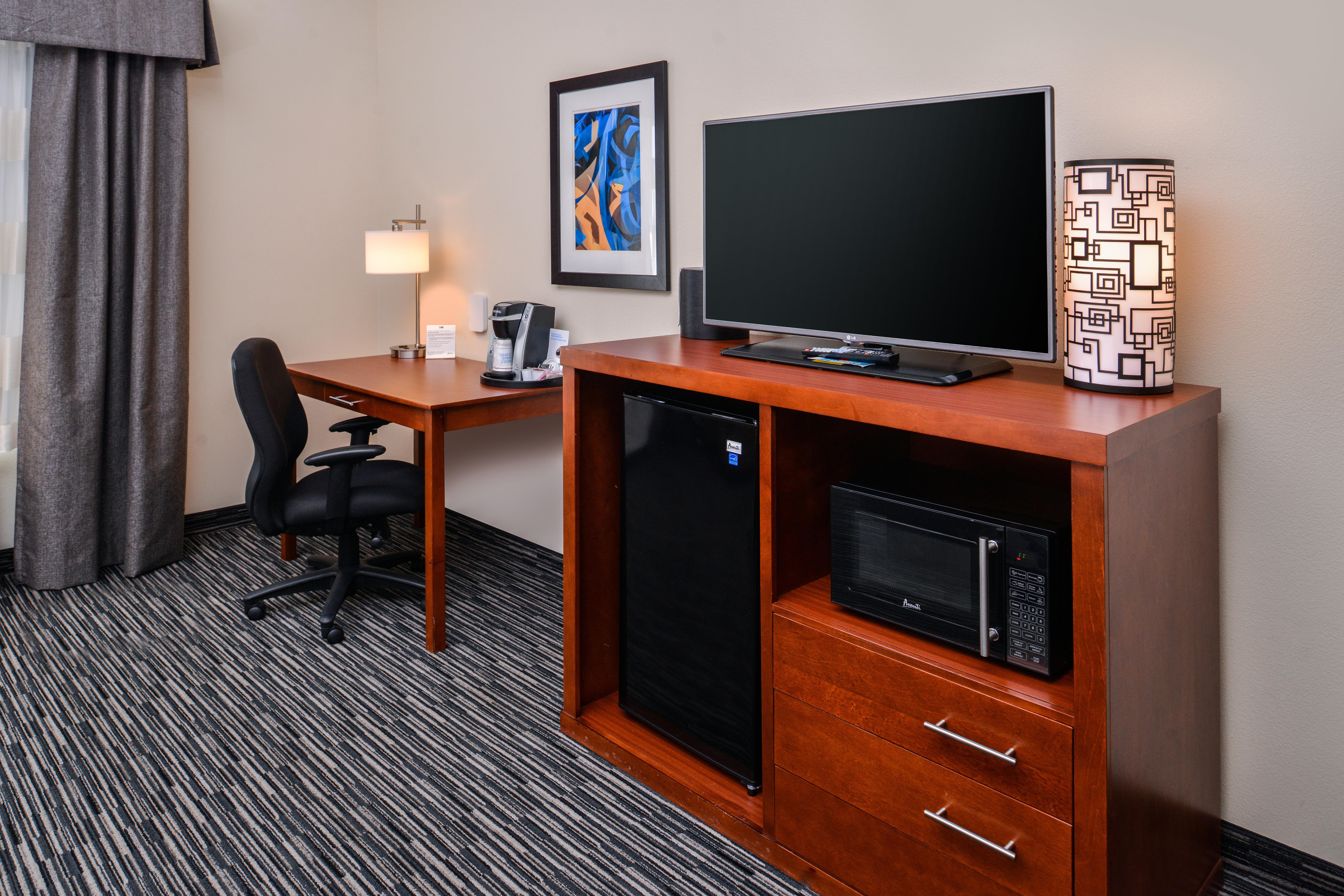 Holiday Inn Express Hotel & Suites York By Ihg Exterior photo