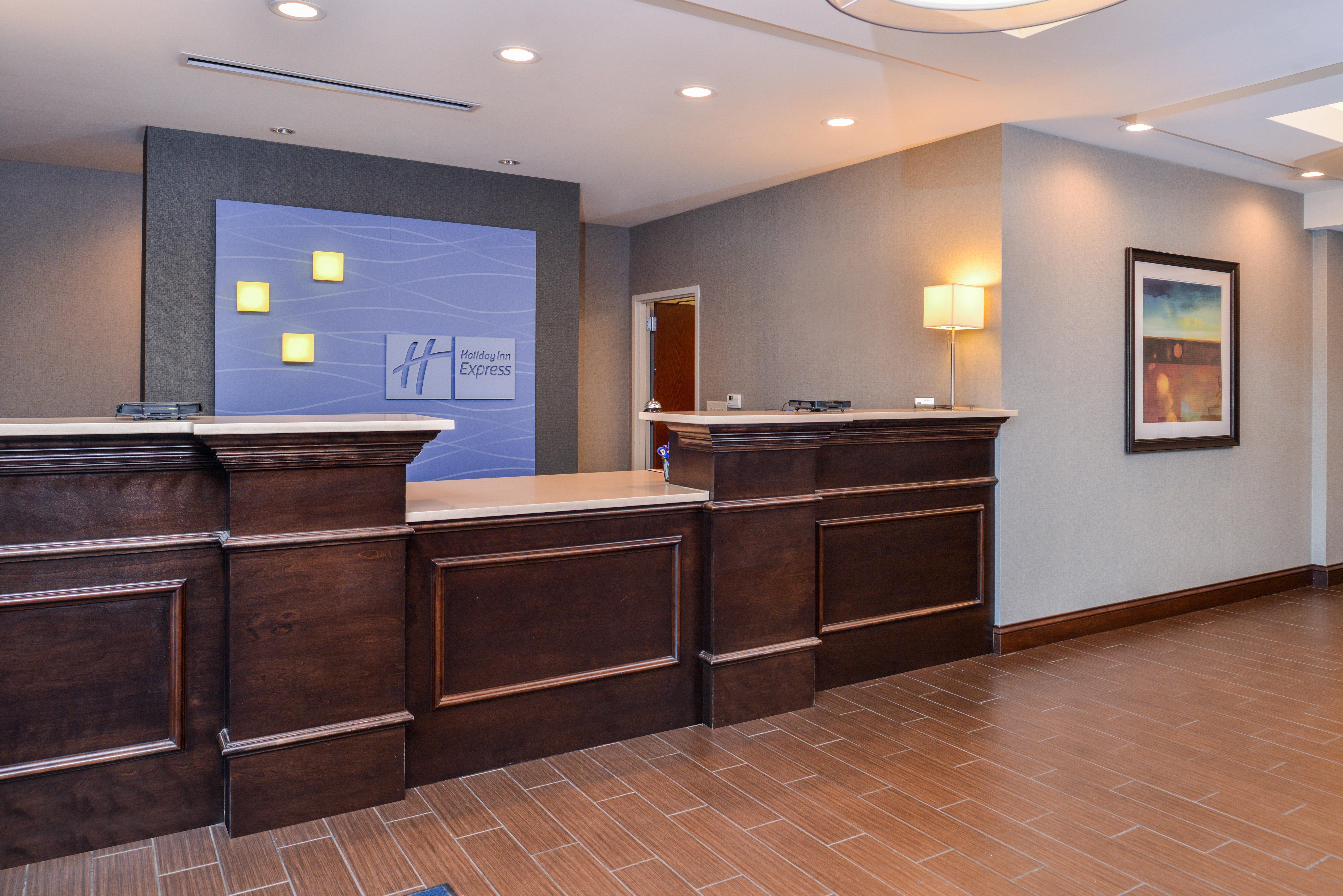Holiday Inn Express Hotel & Suites York By Ihg Exterior photo